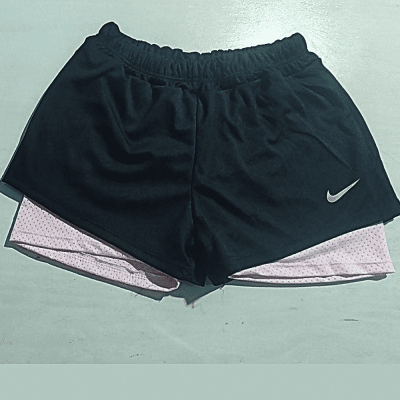 SHORT CON CALZA
