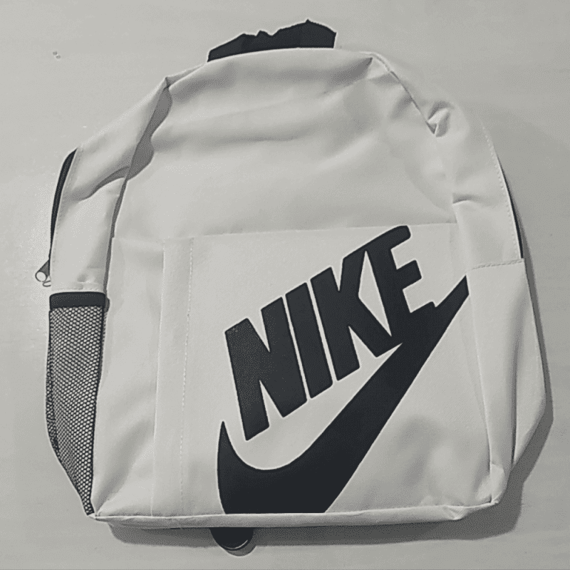 MOCHILA MEDIANA MARCA