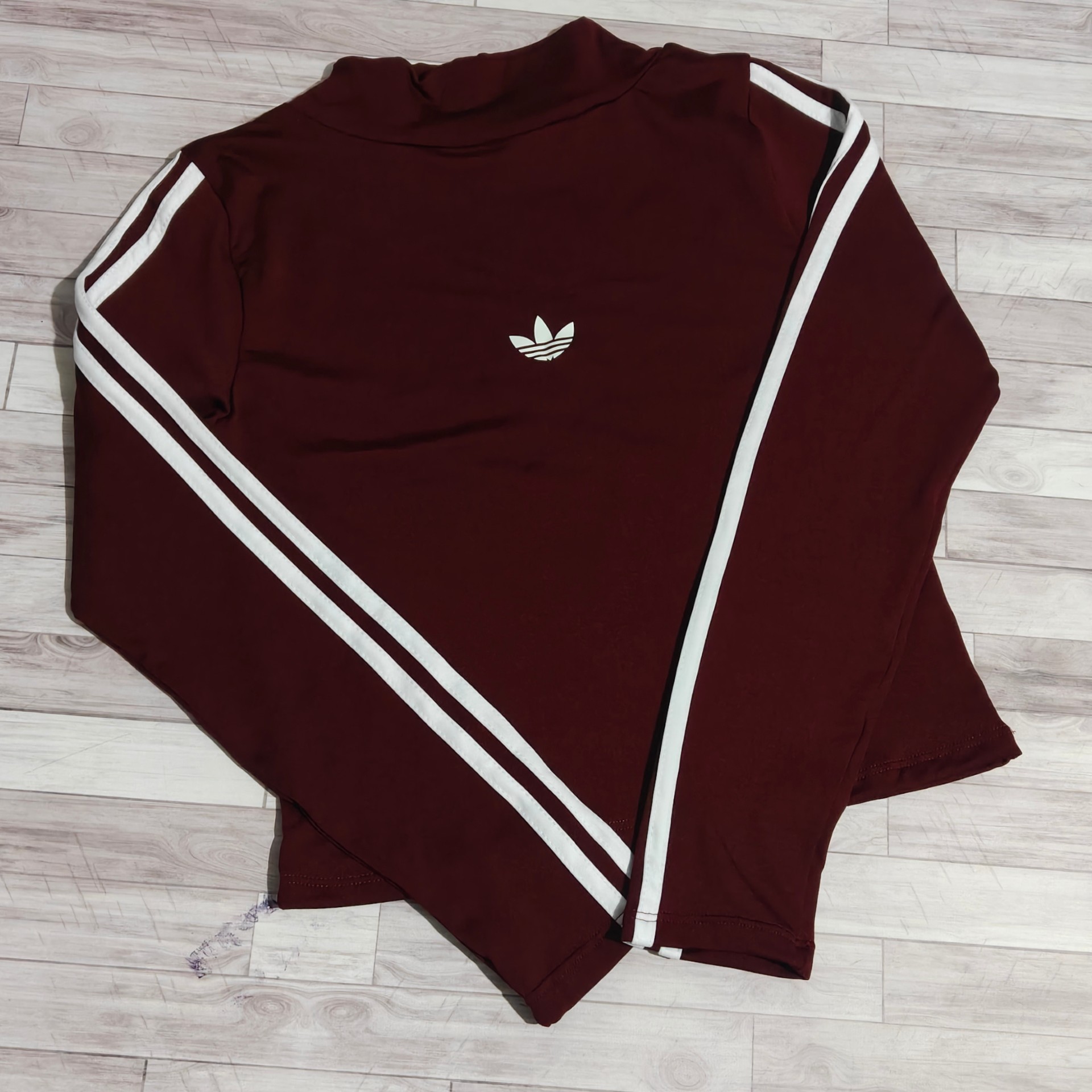 CAMISETA TERMICA CON CUELLO