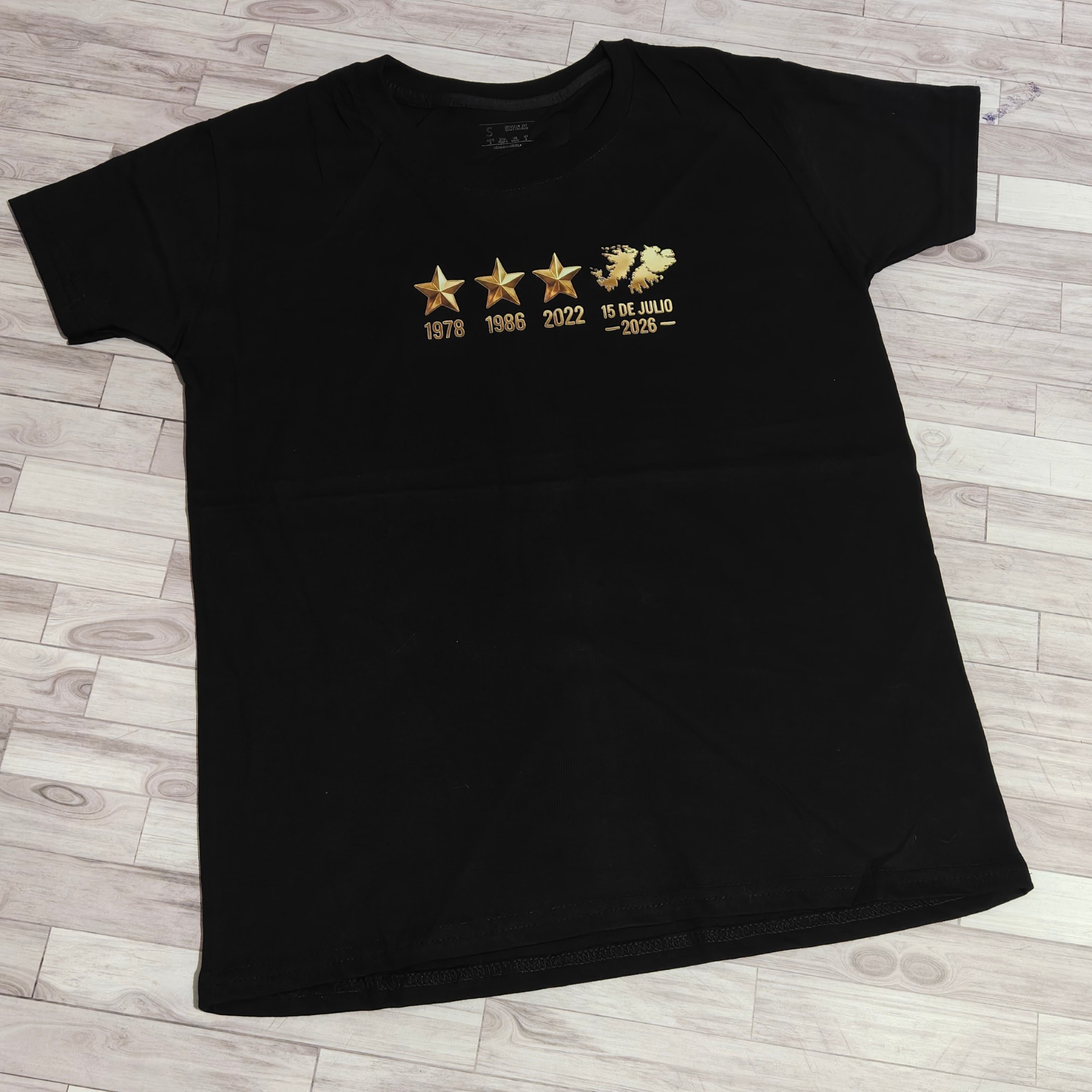 REMERA MALVINAS VINILO UNISEX