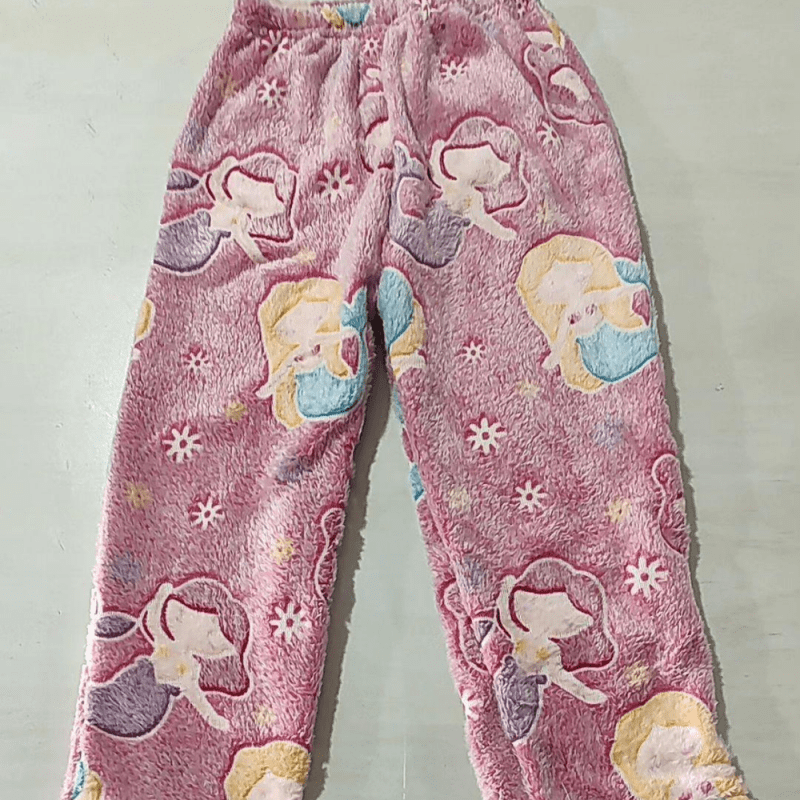 PANTALONES BRILLAN OSCURIDAD