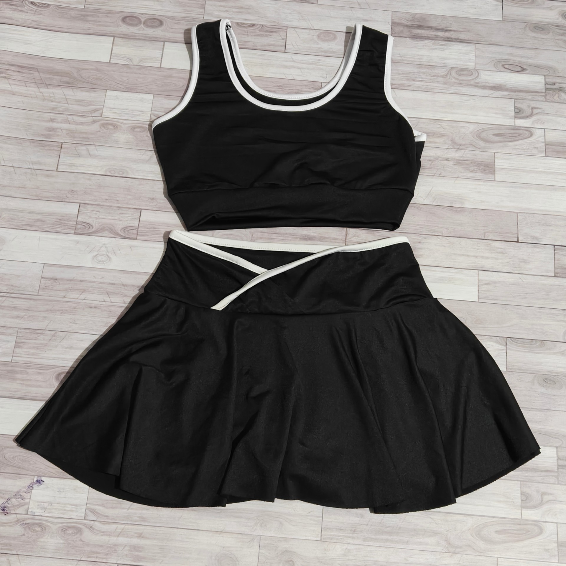 CONJUNTO CRUZADO