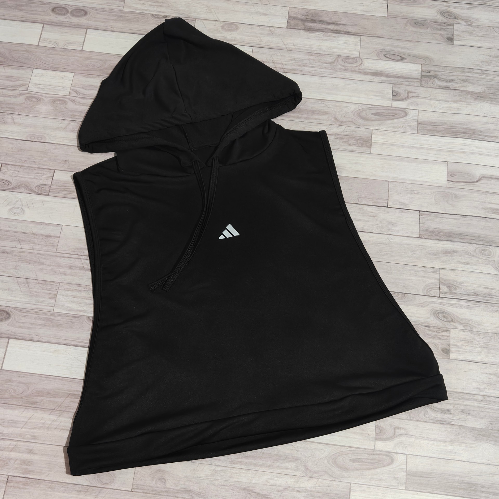 SUDADERA CON CAPUCHA