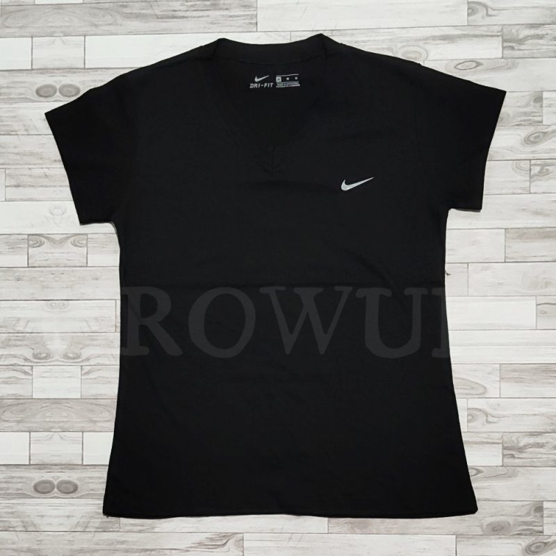 REMERA CUELLO EN V